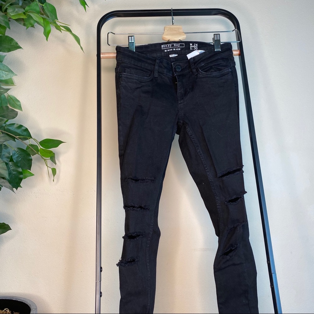 Noisy May distressed denim jeans